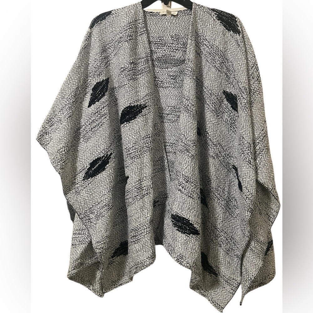 Eileen Fisher organic cotton woven abstract black, gray, and white poncho serape